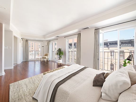 3rd image of 254 W 10th St APT 6