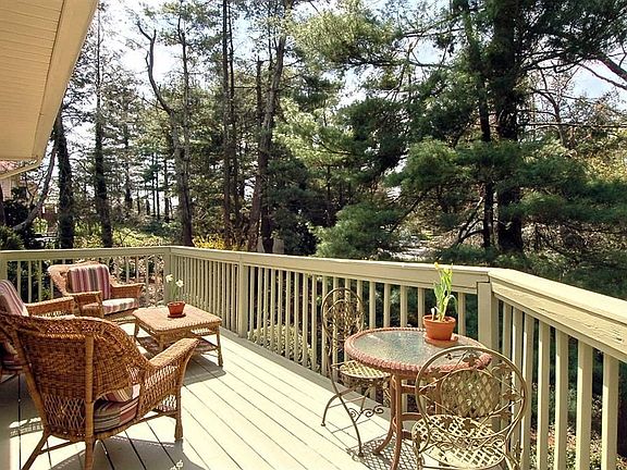 Spacious Deck