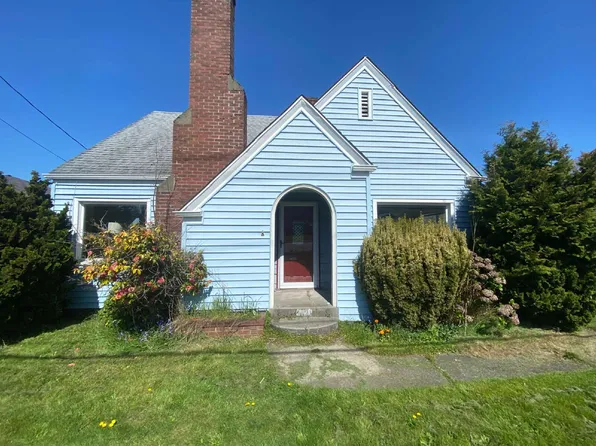 1421 Lakeway Dr, Bellingham, WA 98229