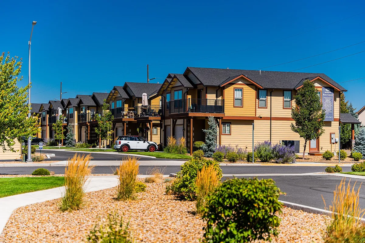 The Reserve @ Metolius - Town Houses - The Reserve at Metolius