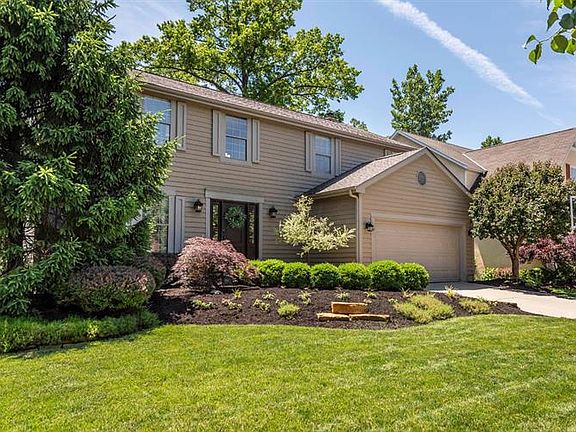 3rd image of 3911 Wedgewood Place Dr