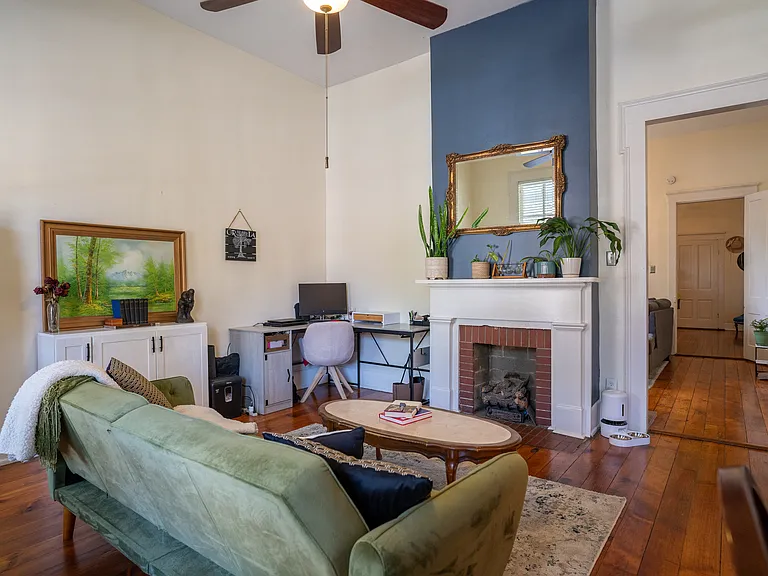1038 S 7th St — Photo 2