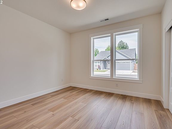 2nd image of 11418 NE 12th Ave