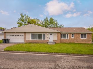 902 Diana Ave, Akron, OH 44307