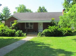 913 E Jefferson St, Pulaski, TN 38478