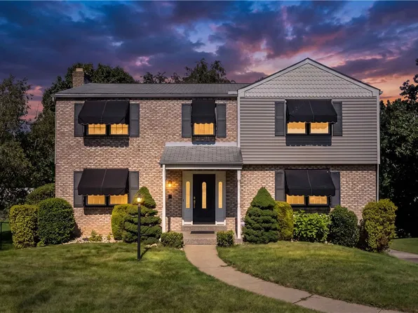 3425 Aloha Dr, New Kensington, PA 15068