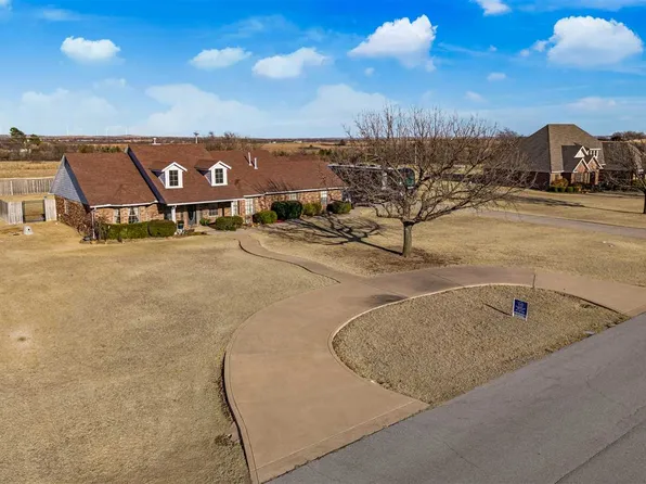 16 NW Eagle Mountain Rd, Lawton, OK 73507