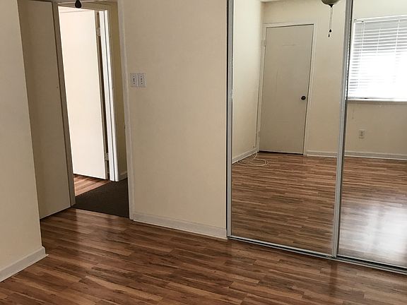4th image of 12034 Mighty Oak Dr #B
