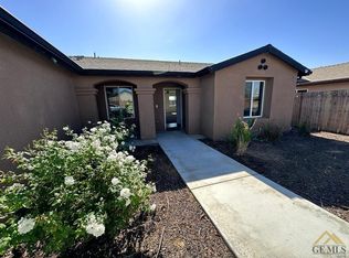 8321 Lambada Ave, Bakersfield, CA 93306