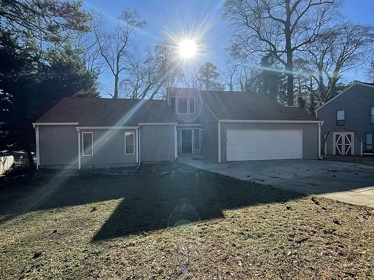 6855 Oakland Dr — Photo 3