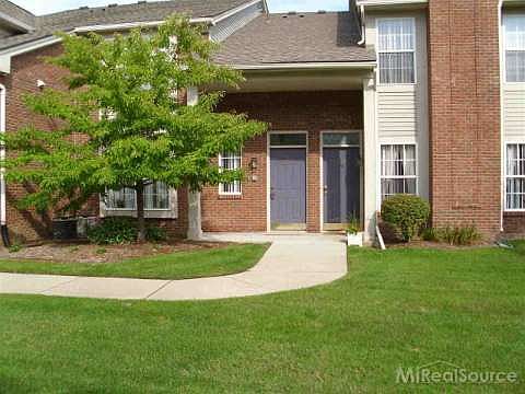 1st image of 16514 Glenpointe Dr