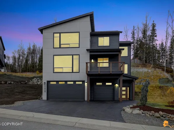 17939 Yellowstone Dr, Eagle River, AK 99577