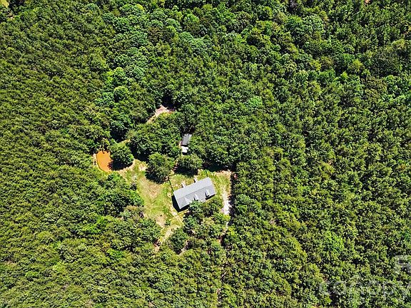 2nd image of 2702 Henry Knob Rd