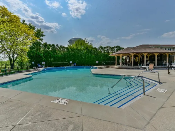 8520 West Waterford AVENUE #7, Greenfield, WI 53228