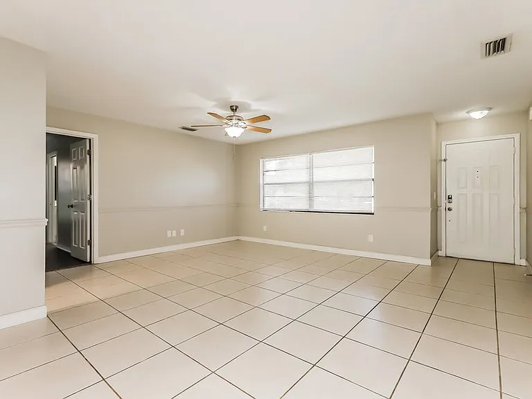 2926 W Campbell Rd — Photo 3