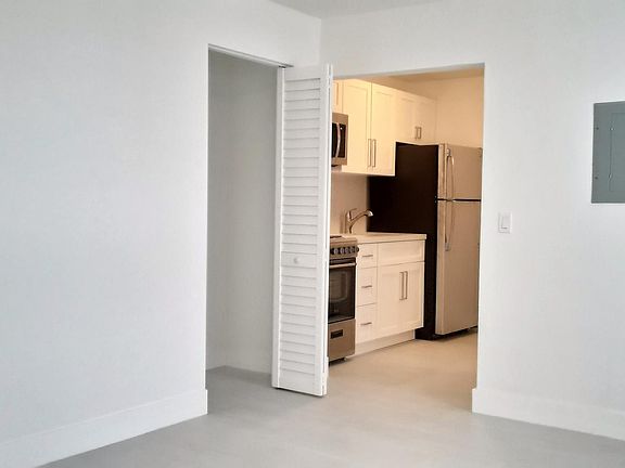 2nd image of 19 Sidonia Ave APT 1F