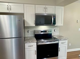 11251 Spruce Dr APT N, Chesterland, OH 44026