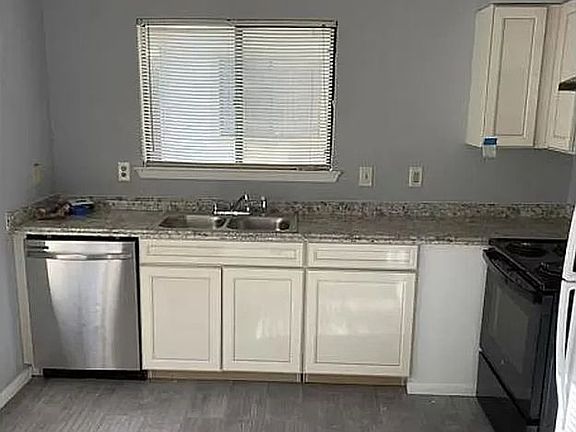 4th image of 1727 Eaglewood Dr