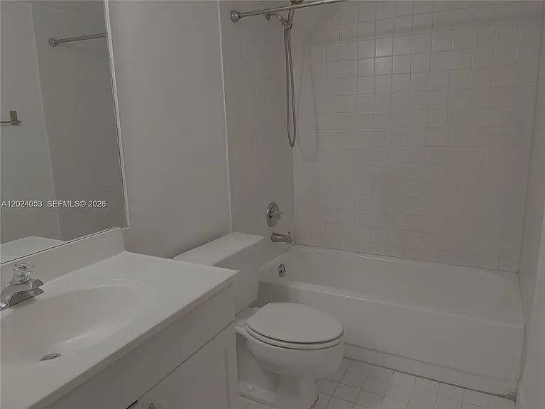 191 Lakeview Dr #102 — Photo 11