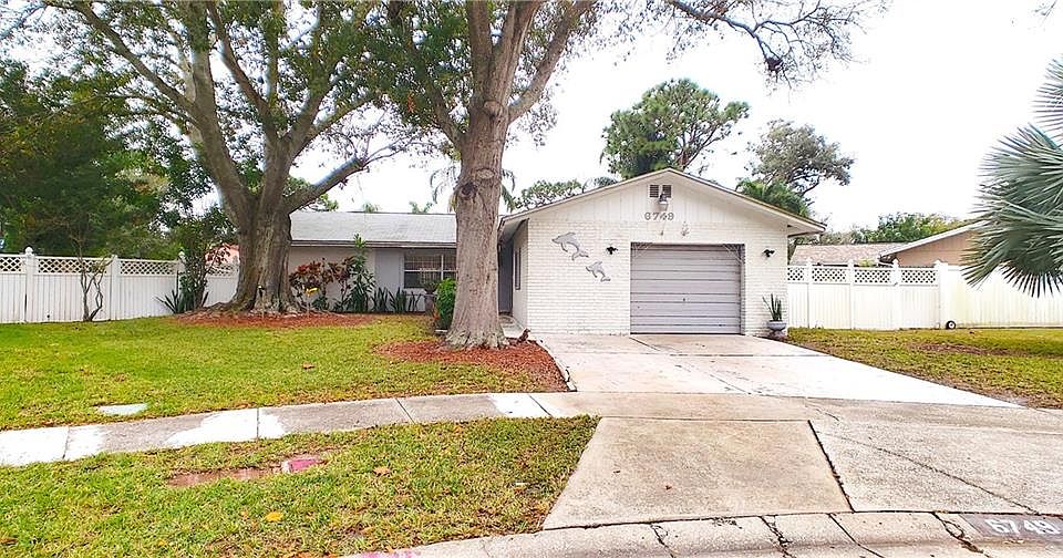 1st image of 6749 Bonnie Bay Cir