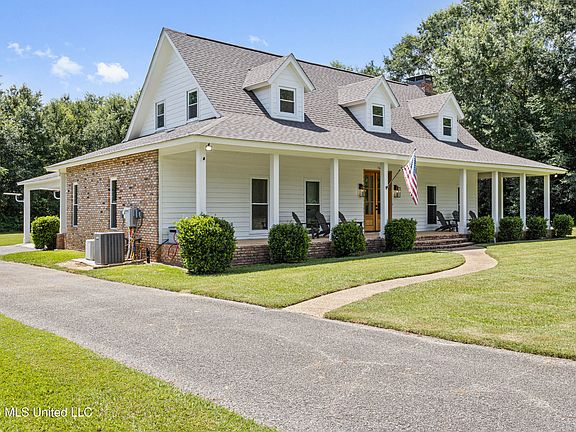 4th image of 14365 Country Wood Dr