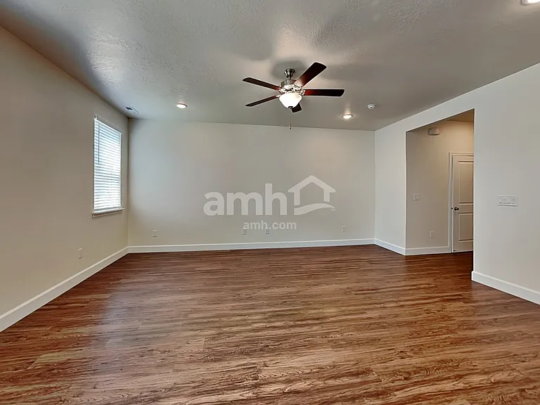 2382 E Buckskin Way — Photo 8