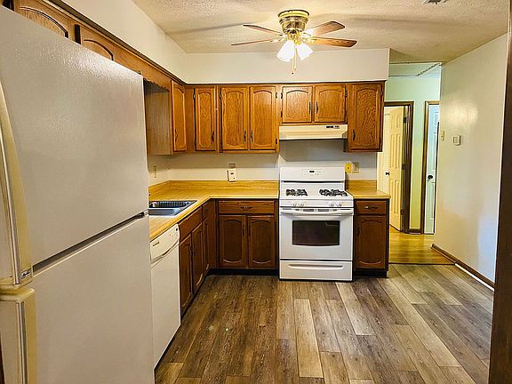 5th image of 608 Waterwood Bnd