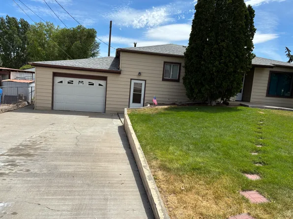 800 1/2 Maurice St, Twin Falls, ID 83301