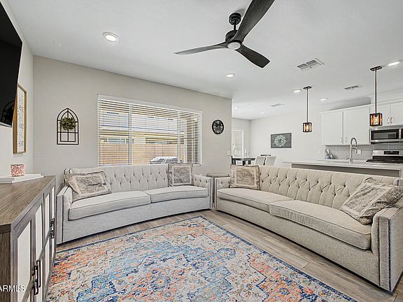4th image of 753 E BEAUCHAMP Drive #102