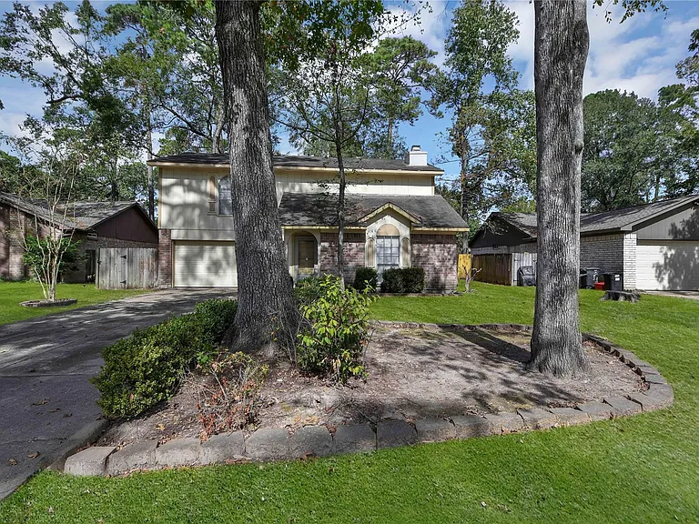 3115 River Valley Dr — Photo 2
