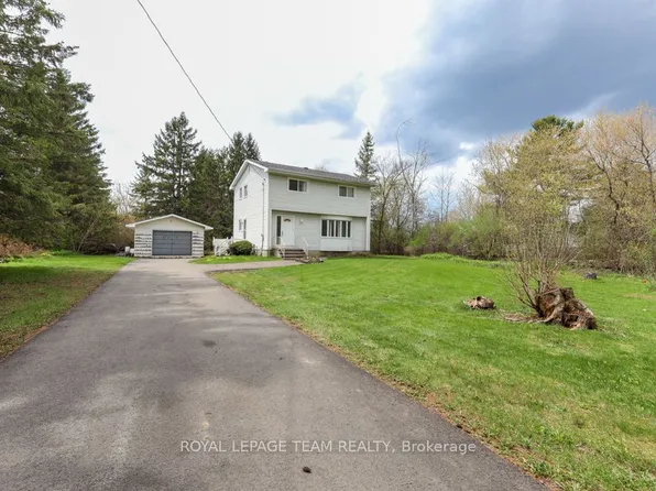 1454 Stagecoach Rd, Ottawa, ON K4P 1G1