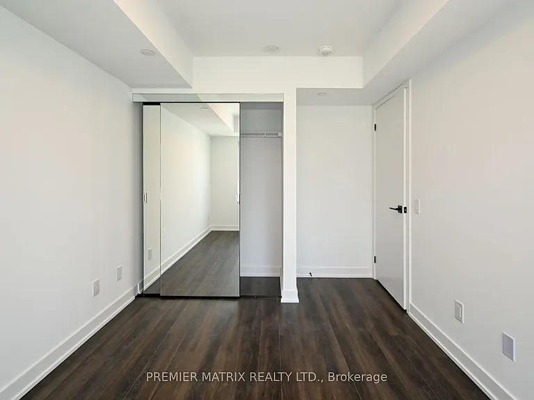 609 Sherbourne St #611 — Photo 15