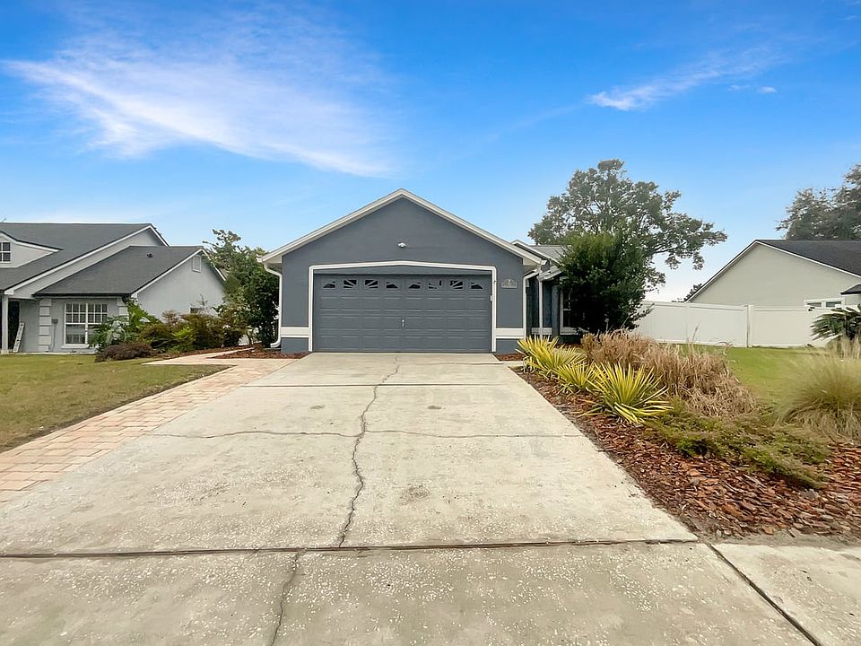 1st image of 310 Silver Pine Dr