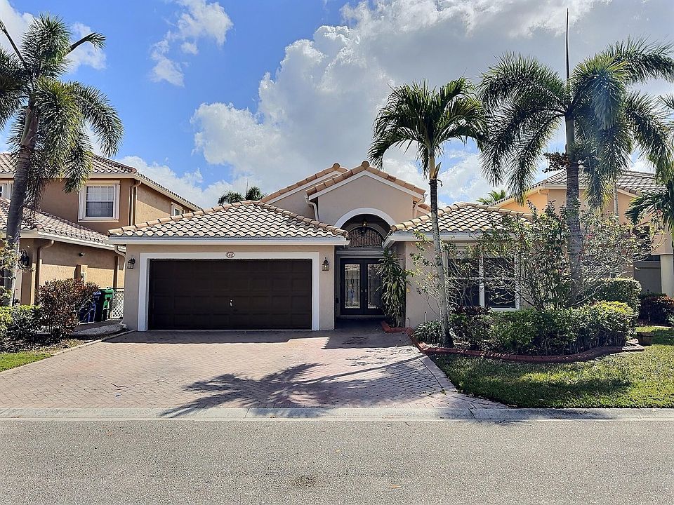 1st image of 5401 NW 121st Avenue