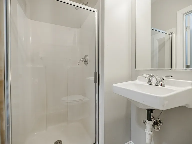 237 Carlyle Park Dr NE — Photo 28