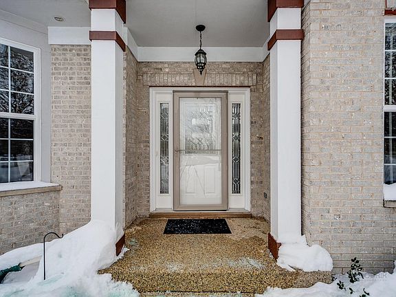 3rd image of 508 Middlebury Dr