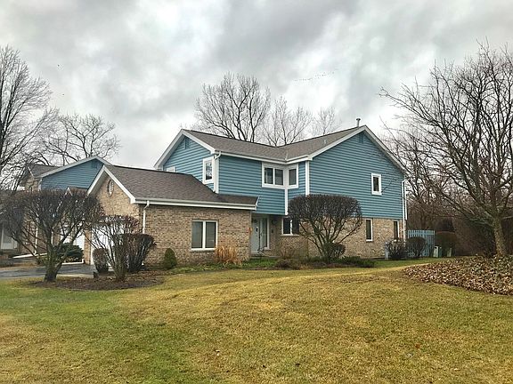 2nd image of 17318 Lakebrook Dr