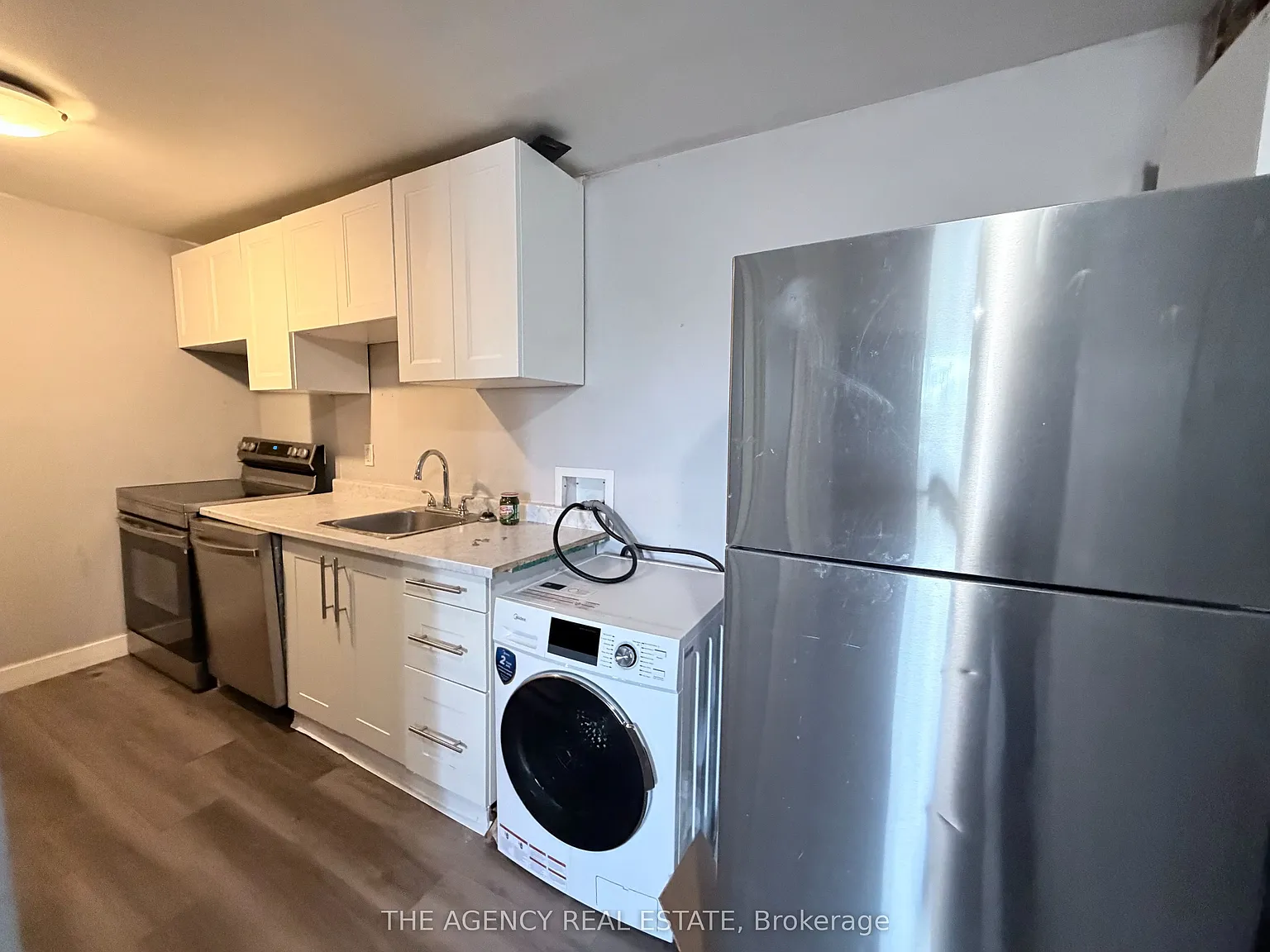 91 Thames St S — Photo 4