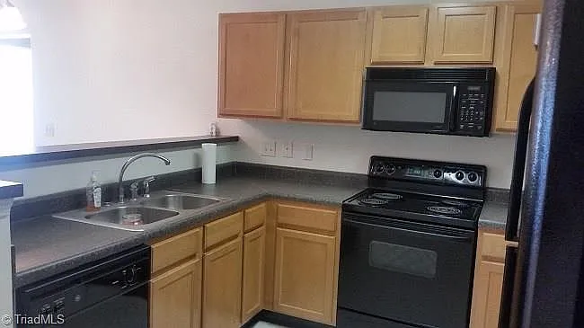 3716 Cotswold Ave #J — Photo 5