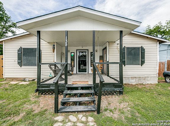 2nd image of 135 ALVAREZ PL