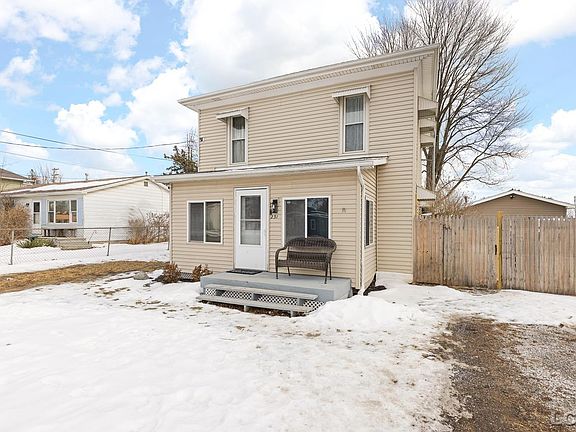 2nd image of 231 S Main St