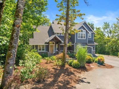 8780 NW Irving St, Portland, OR, 97229