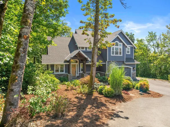 8780 NW Irving St, Portland, OR 97229