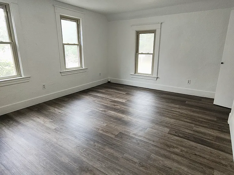 1508 Merrill St — Photo 15