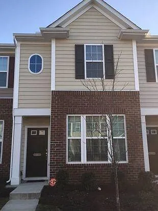 2 bed, 2.5 bath, 1400 sqft, $1,650 — Photo 1