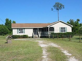 2380 Waccassa St, Geneva, FL 32732