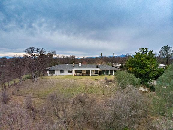 4th image of 21786 Rolling Hills Dr