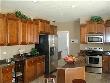 3rd image of 2895 Greenwich Ln