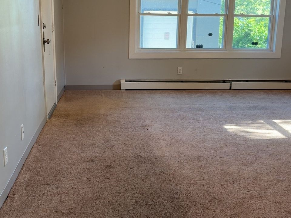 1st image of 118 Maple St #1