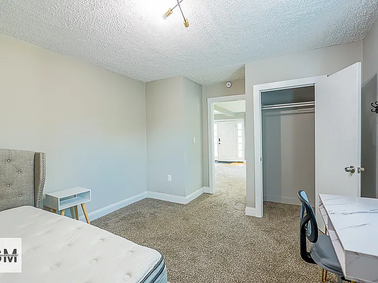 9615 51st Pl — Photo 8